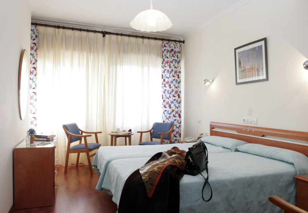Hotel La Ruta Tapia De Casariego Buitenkant foto