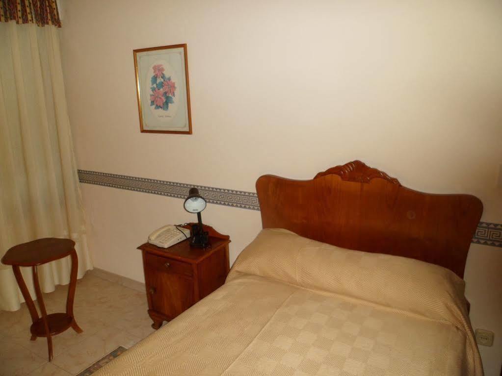Hotel La Ruta Tapia De Casariego Buitenkant foto
