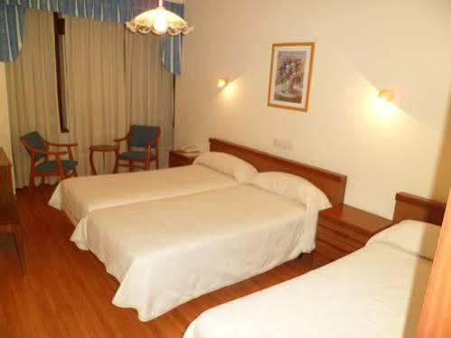 Hotel La Ruta Tapia De Casariego Buitenkant foto